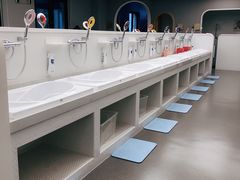 -龙格亲子游泳·水育早教运动中心(绿城店)
