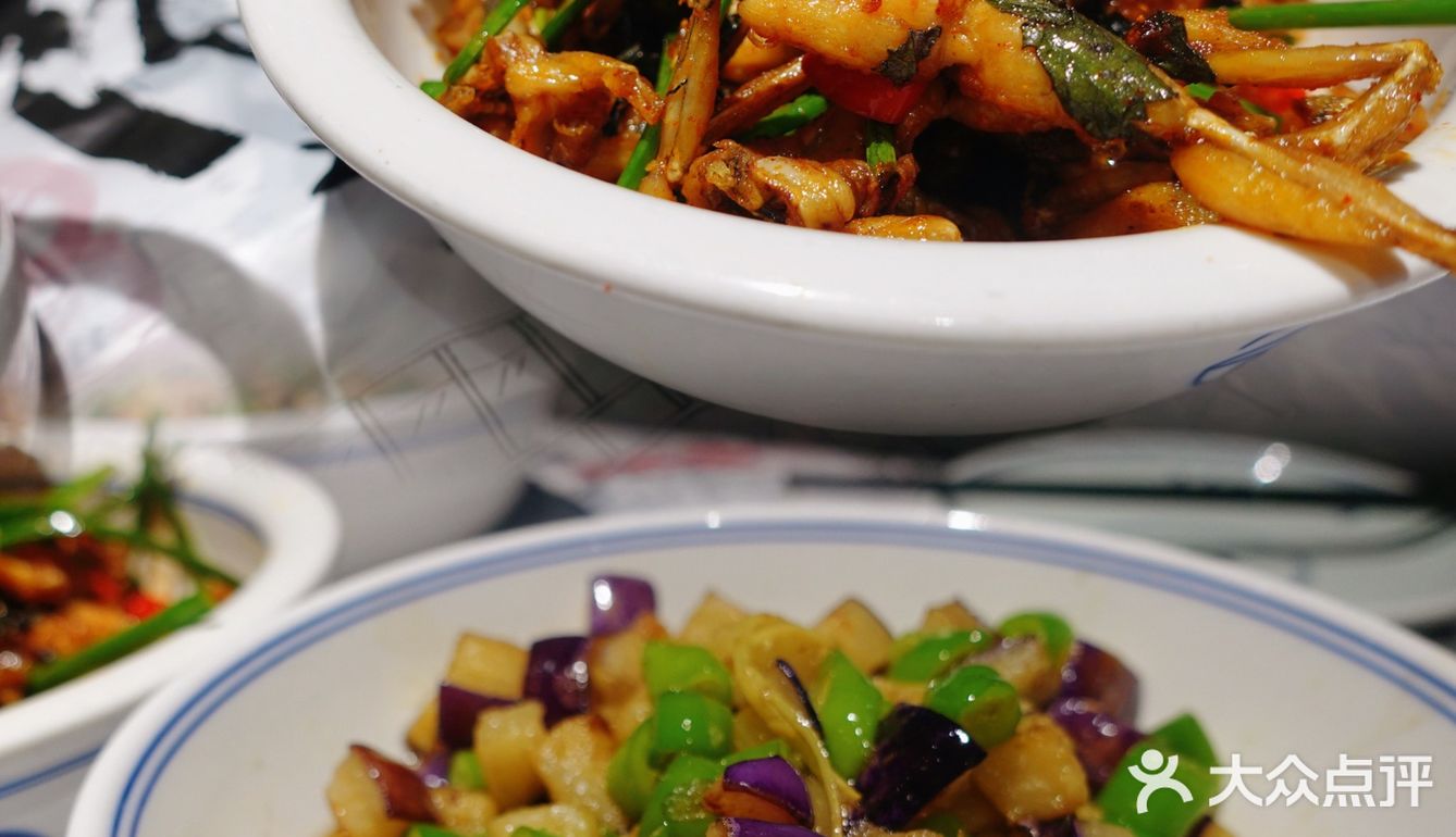 打卡长沙爆辣湘菜馆——壹盏灯