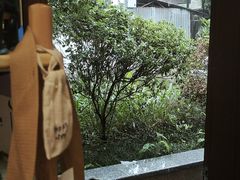 -SAFARI COFFEE