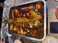 -老街烧烤大排档·地道湖北菜·龙虾馆(汉口火车站店)
