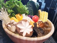 -湊湊火锅·茶憩(新中关购物中心店)