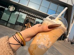 -星巴克臻选(威海威高广场店)