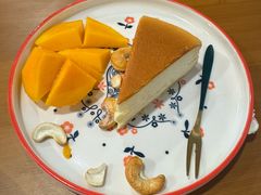 -Rabbit Cafe私房西餐甜点咖啡(栖霞路店)