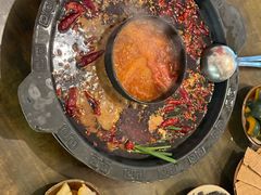 -黄潇洒老火锅(九眼桥宏济巷店)