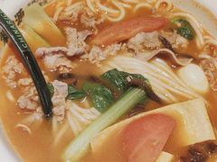 -蒙自源米线大王(东站店)