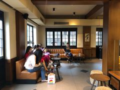 大堂-星巴克臻选(成都宽窄巷子店)