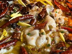 -桂二老坛酸菜鱼(三街两巷店)