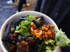 -黑色经典臭豆腐·湖南特产(步行街店)