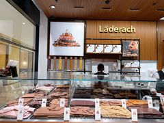 面包甜点陈列柜-Laderach 莱德拉(上海环贸iapm店)