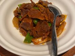 萝卜精牛腩煲-马仕玖煲·融合菜·酥不腻烤鸭(人大店)