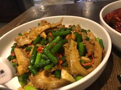 -龙巢盱眙龙虾·牛蛙·烧烤宵夜(八卦岭店)