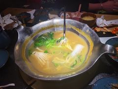 -湊湊火锅·茶憩(上海合生汇店)