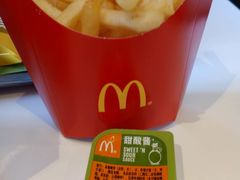 -麦当劳(杨林得来速店)