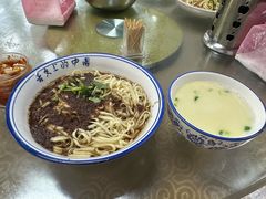 -雪琴面馆富安特色鱼汤面(城中花园店)