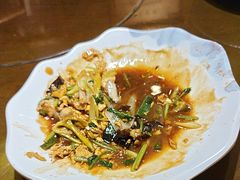 -东口码头·烧鸽子·鱼头泡饼·地方菜(金鹰悦城店)