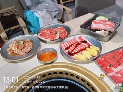 -蚂蚁洞·烤肉大营地(上海静安大悦城店)