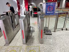 -复旦大学(地铁站)