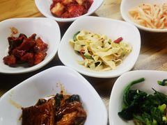 -亲昵春川鸡排(韩国美食街店)