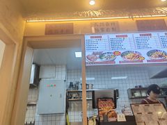 -霸舌生滚牛肉米粉(天生街道店)