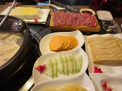 -大匠工房古船木艺术餐厅·猪肚鸡专门店(长白仙岛店)