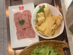 -七欣天香辣蟹火锅(闵行浦江欢乐颂店)