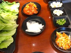 -肉甲韩国木炭烤肉(新壹街1店)