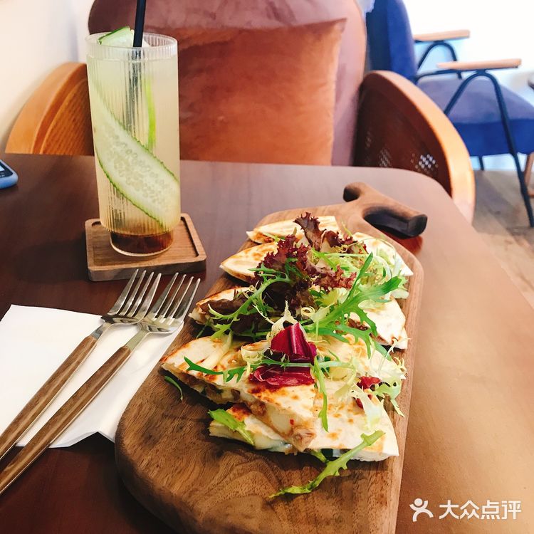 具体如何获取，仔细看看堂食须知咯