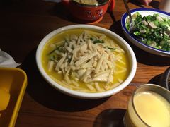 -外婆私房菜(新亚百货店)