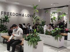 -胖东来生活广场(健康路店)