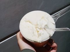 雷司令煮啤梨-DIP in GELATO(富民路店)