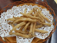 酥炸沙虫-巫记鸡饭店