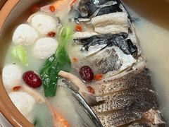 秀水浓汤鱼头皇（半个）-羡餐厅