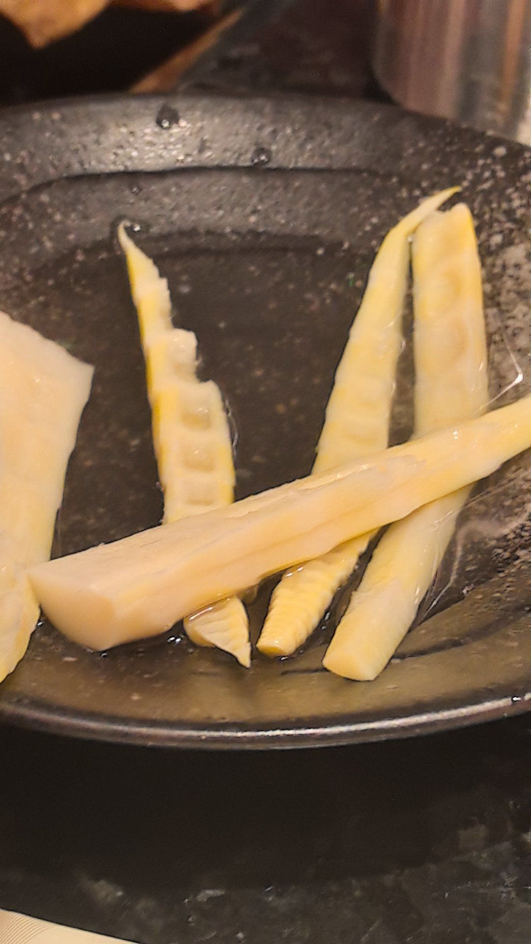 恶心🤢🤢🤢臭掉的笋还不承认!