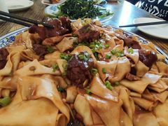 -壹阁胡羊焖饼(特色小吃街店)
