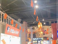 大堂-老昆明网红小吃城(景星恒隆百货店)