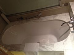 浴缸-上海中航虹桥机场泊悦酒店