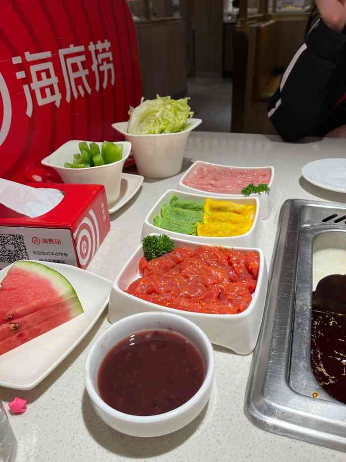 海底捞火锅(香港中路店)-"滴~黑海卡其实并没有哈哈哈作为服务品.