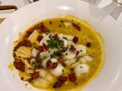 -香山湖家家宴(中山陵店)