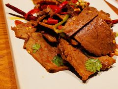 -云海肴·汽锅鸡·云南菜(天山百盛优客店)