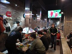 -马路牙子烧烤音乐酒馆(望京店)