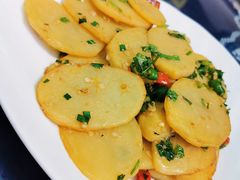 -瑞丰园庭院餐厅·白族传统家常菜