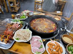 -灌县老妈砂锅串串香(万科红生活广场店)