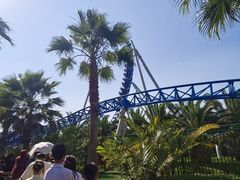 -七彩云南欢乐世界