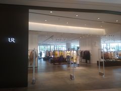 -URBAN REVIVO(上海中庚漫游城店)