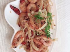 -覃记海鲜美食餐厅