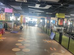 -锐菲特游泳体育健身中心(滨江店)