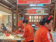 -阿瓦山寨·湘菜现炒·剁椒鱼头王(咸阳总店)