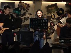 -南锣鼓巷吉他吧(鼓楼店)