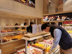 面包甜点陈列柜-好利来(望京中福店)