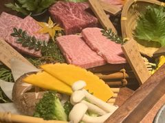 -山川小町·极番烧肉(新地假日广场店)